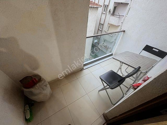 Çakmak Metro Durağı Karşısı 95m2 Ara Kat 2+1 Satılık