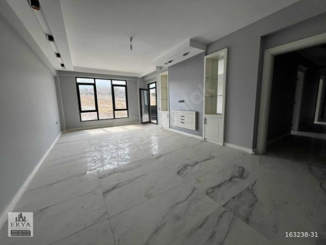 ÇAKMAK MEVKİİ KİRALIK 3.5+1 HAVUZLU SİTEDE SATILIK LÜKS DAİRE