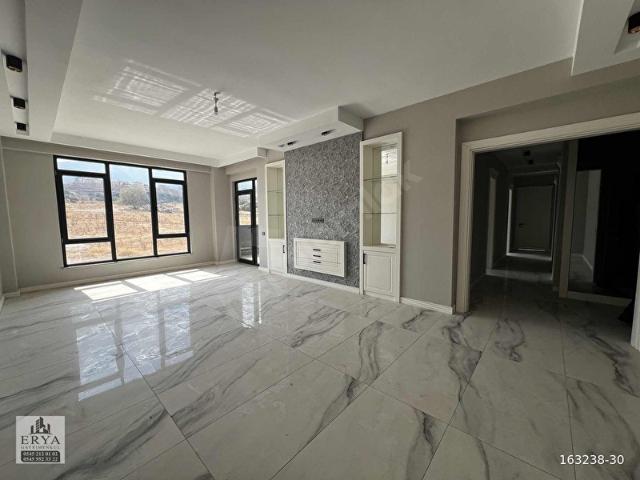 ÇAKMAK MEVKİİ SATILIK 3.5+1 HAVUZLU SİTEDE SATILIK LÜKS DAİRE