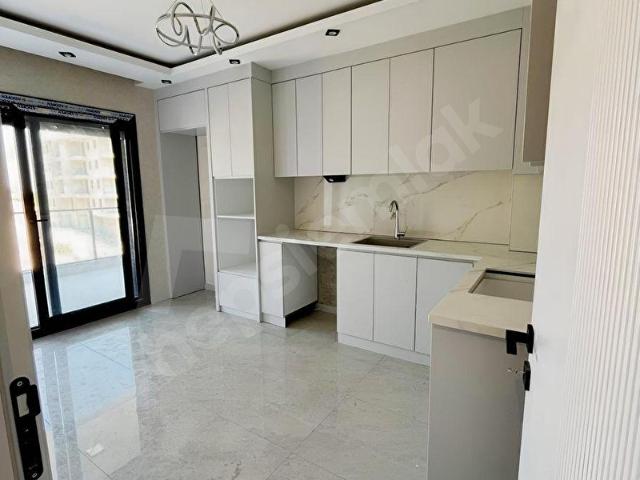 ÇAKMAKTA SATILIK 3+1 SIFIR DAİRE