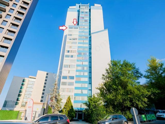 Akman Plazada Ofis Ve Konut Kullanımına Uygun Satılık Şehir Manz