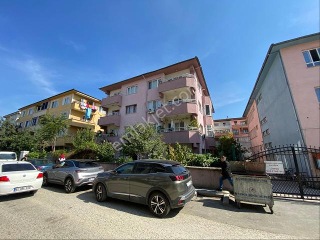 Akmanoğlu Emlak'tan Şerefiye Mah Satılık 140 M2 3+1 Daire