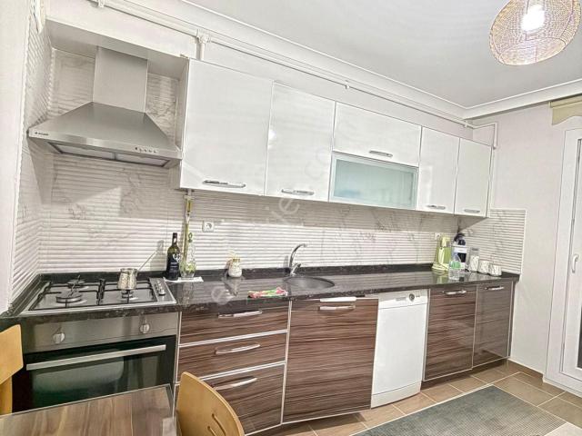 akmescit Mahallesi  ✅3+1 120 M2 4 Katlının 2 Katı ❇️özelikli Kombi Petekli