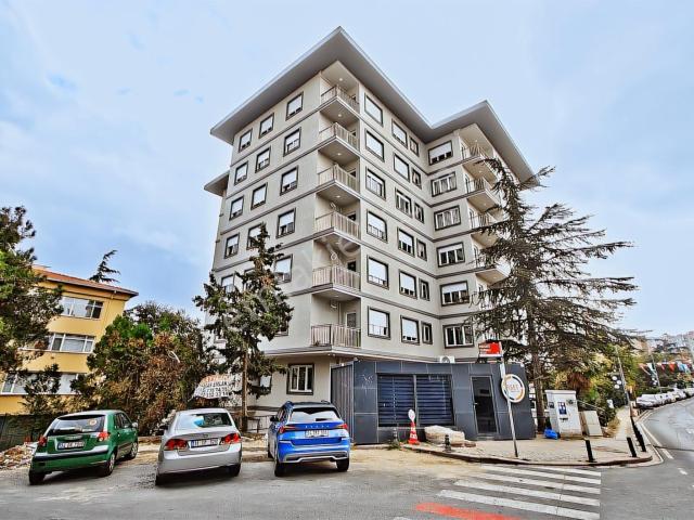 Akmerkez Yurume Mesafesı Yenı Bına Garajlı Asansorlu 2+1 Giriş