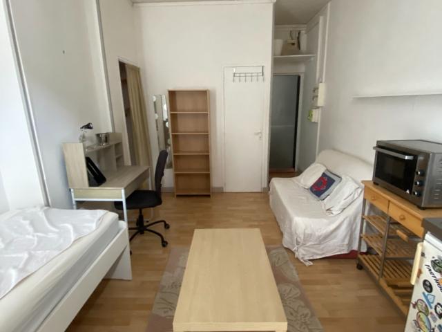 AKMO LL152 Studio 17,70 m² rue Gantois