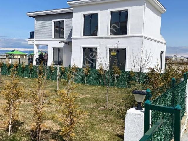 Akn Gayrimenkulden Mollakasımda Ultra Lüx 4+1 Villa