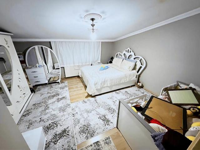 Akaydan 170m2 3+2 Dublex Aşıkveysel Caddesinde Karakol Dibinde