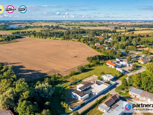 Akacjowa 970 m², Czernin