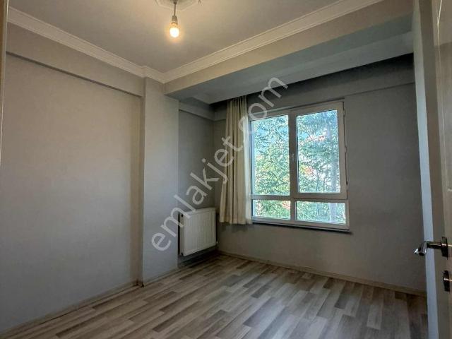 Akademi'den Cuma Kapısı Yakını Kiralık Dubleks 3+1