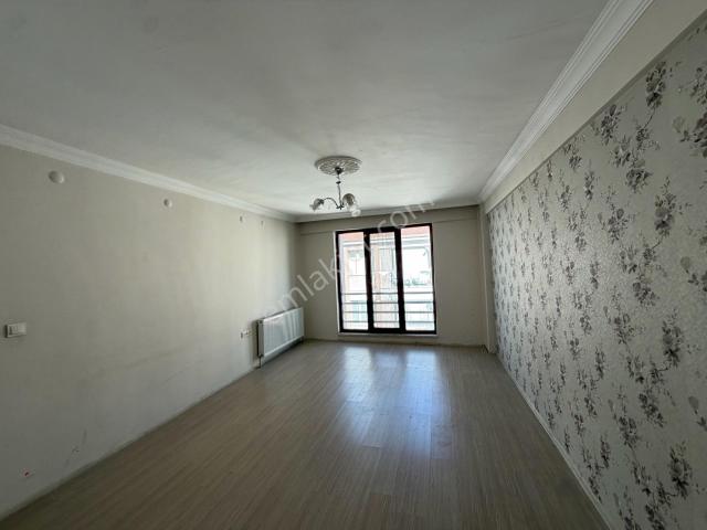 Akademi'den Derman Caddesi Yakını Asansörlü Balkonlu 3+1 Dubleks Daire