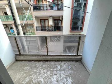 Akalın'dan İzmir Park Avm Yakını Ankastreli Doğalgazlı Kiralık