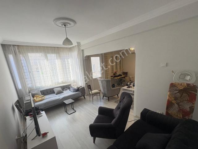 Akalından Mithatpaşa Mah 2+1 85 M2 Tramvaya 4 Dk Satılık Daire