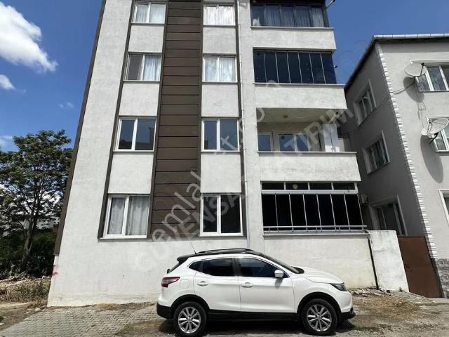 Akalar Mahallesinde Satılık Ara Kat İskanlı 2+1 Daire