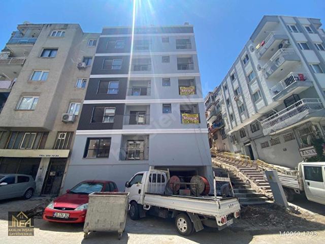 AKALIN'DAN MERKEZİ KONUMDA DENİZ MANZARALI OTOPARKLI LÜKSS 2+1