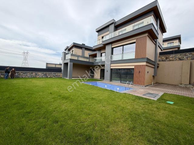 Akasya Country De Ultra Lüks 6+2 Satılık Villa