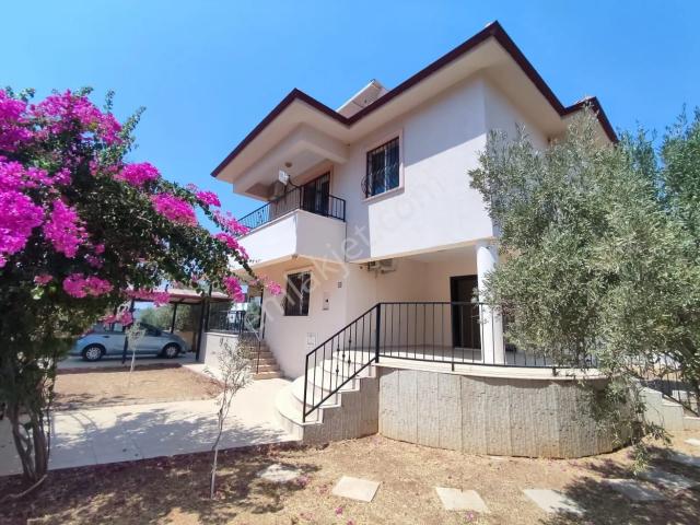 Akbük Merkezde 406m2 Arsa İçerisinde Bağımsız Müstakil Villa