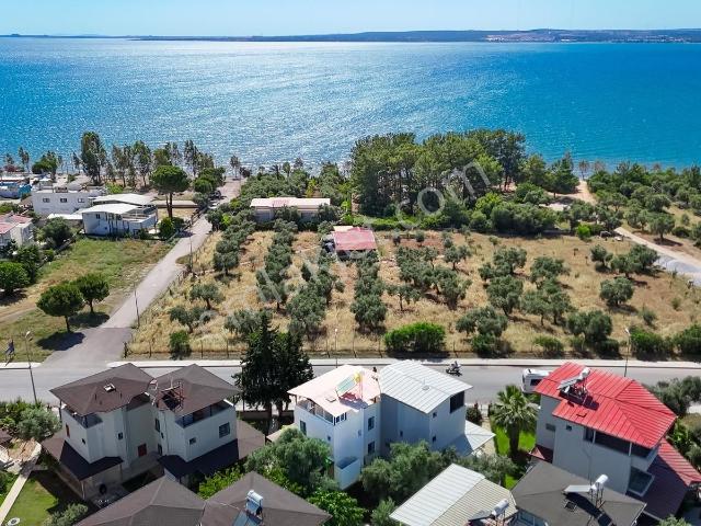 Akbük Merkezde Ana Yola Sıfır Ticari Alanda Satılık Villa