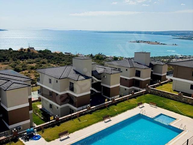 Akbük'te Full Deniz Manzaralı, Havuzlu Sitede 2+1 Fırsat Daire