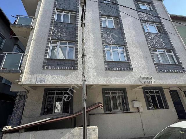 Akbal Gayrimenkul'den Satılık Geniş 2+1 Müstakil Girişli,depolu