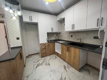 Akbay Gayrimenkul'den 3+1 Merkezi Konumda Kiralık Daire