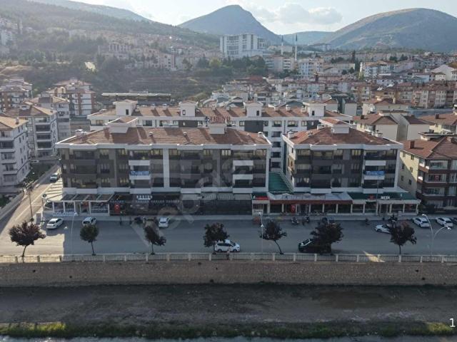 AKBİLEK MAHALLESİN'DE IRMAK KENARINA YAKIN SATILIK 3+1 DAİRE