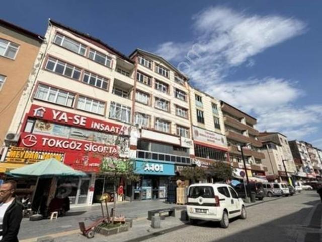 Akdur'dan Tekkeköy'de Çarşı İçinde 3+1 Kiralık Daire