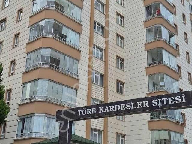 Akdur'dan Canik'te Töre Kardeşler Sitesin'de Satılık 3+1 Daire