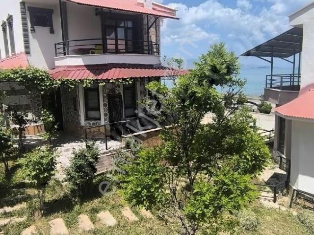 Akdamar Adası Karşısında Eşsiz Göl Manzaralı Satılık Villalar