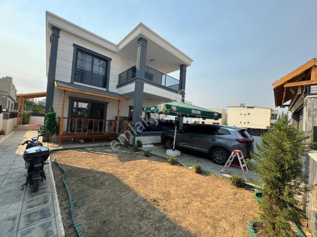 Akdeniz Mahallesin'de 6+1+ekstralı Satılık Villa.