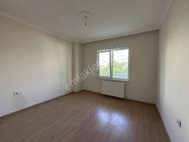 Akdeniz Emlaktan Uncalı Mah Site İçi 3+1 Bahçe Dubleksi