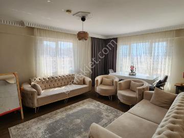 Akdere Dereboyu Cadde Üzeri Satılık 3+1 Daire