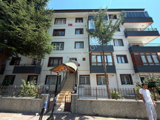 Akdere Peyami Safa Mahallesi 3+1 Kiralık Daire