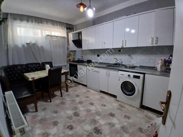 Akev Gayrimenkul'den Ahmet Yesevi'de Doğalgazlı Giriş Kat 2+1
