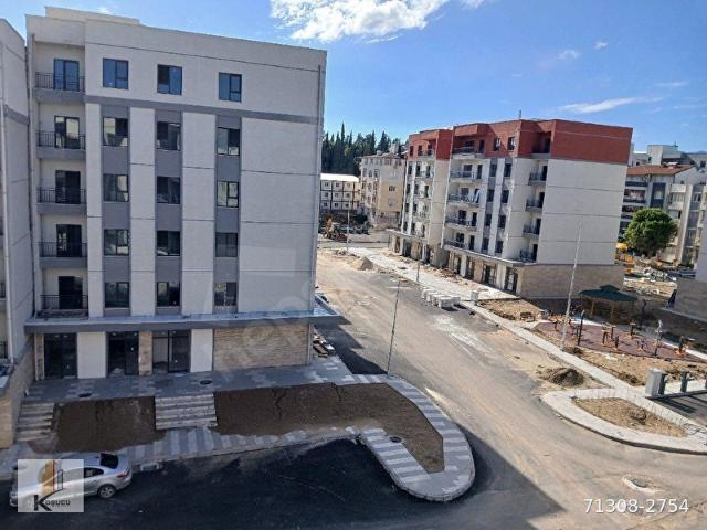 AKEVLERBETONSAN OKULLAR BÖLGESİ MERKEZİ LOKASYONA SAHİP ARA KAT KÖŞE DAİRE