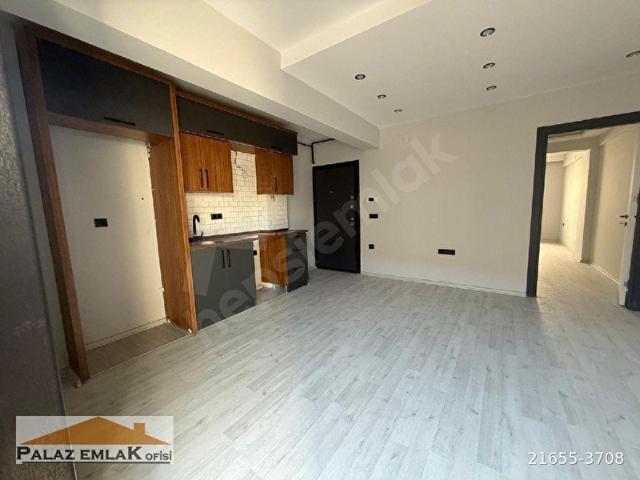 AKEVLER'DE DEVLET HASTANESİNE YAKIN ASANSÖRLÜ,OTOPARKLI SATILIK DAİRE