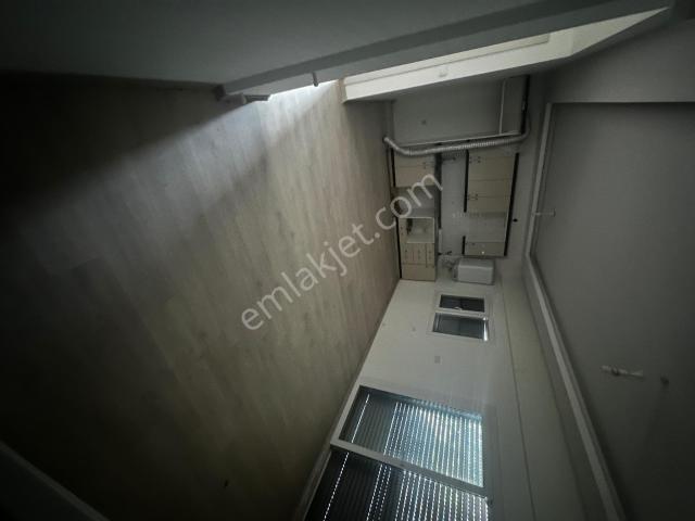 Akgül Emlak'tan Merkezi Konumda 1+1 Kiralık Daire