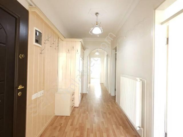 Akgün Emlak'tan Muhteşem Konumda 3+1 Kiralık Daire
