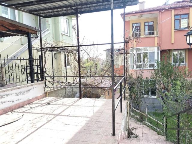 Akgün Emlaktan Satılık Fatih Mah.sinde Bahçeli Dubleks 4+1 X 2+1