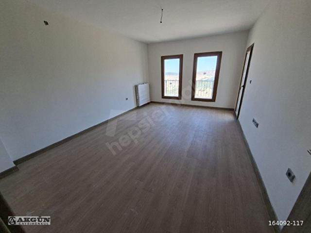 AKGÜNDEN dinkçilerde 2+1 86 m2 Kiralık arakat