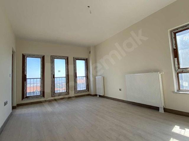 AKGÜN'DEN GOP TOKİ MAH. 2.ETAP MANZARALI KİRALIK DAİRE
