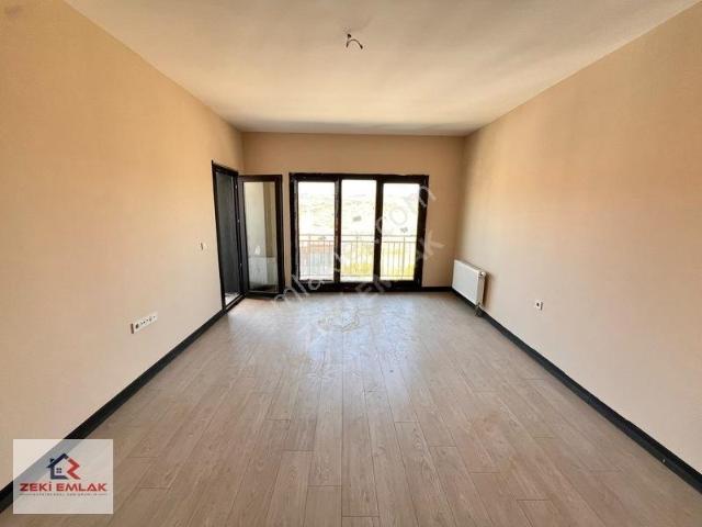 Akgedik Zeki Emlak'tan 3. Etap'ta Kiralık 3+1 Daire