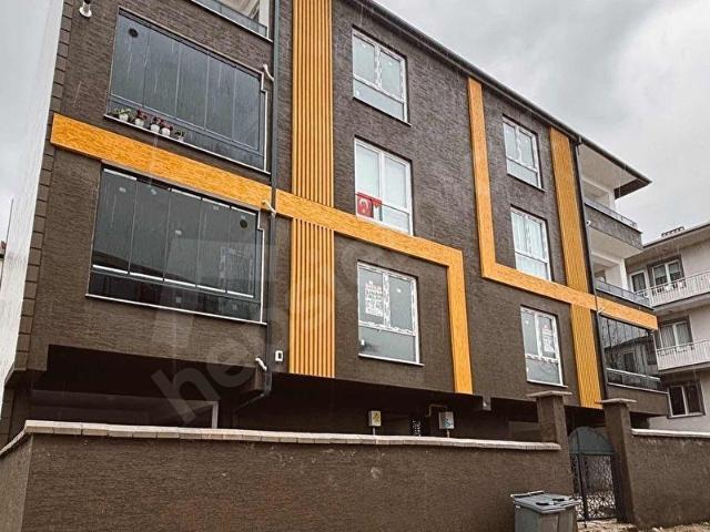 AKHİSAR MAHALLESİ'NDE FIRSAT 140 m2 GENİŞ DAİRE