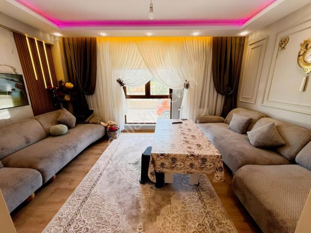 Akhisar'da Değerlenen Konumda Modern Lüks 3+1 Daire
