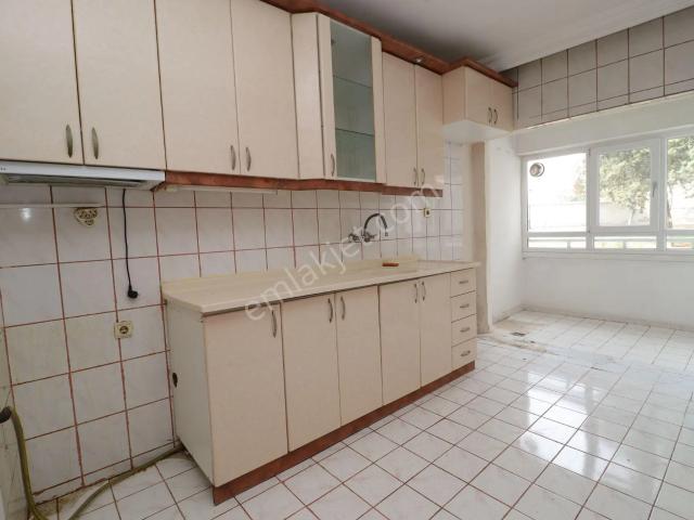 Akif'ten Oğuzlar'da Site İçi 3+1 Çarşı Yakını Yeşillikli Sitede Kiralık Daire