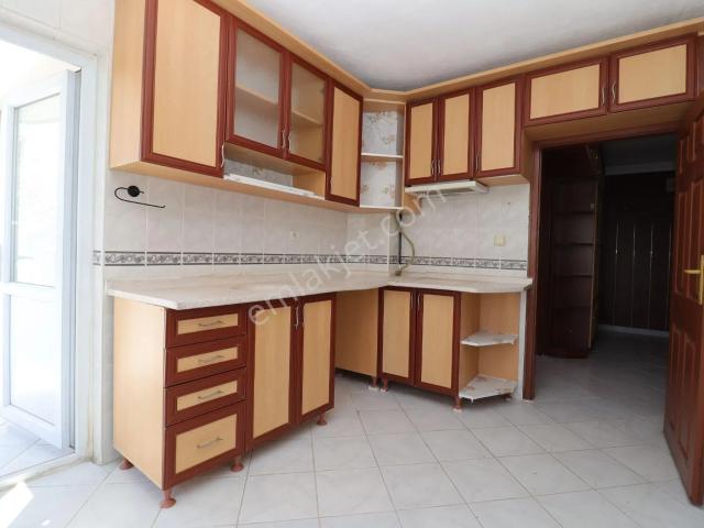 Akif'ten Atakent'te 3+1 Ara Katta G/b Ön Cephe Trene Yakın Kiralık Daire