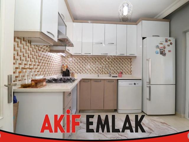 Akif'ten Bulvar Üzerinde Site İçi Ara Kat 3+1 Satılık Daire