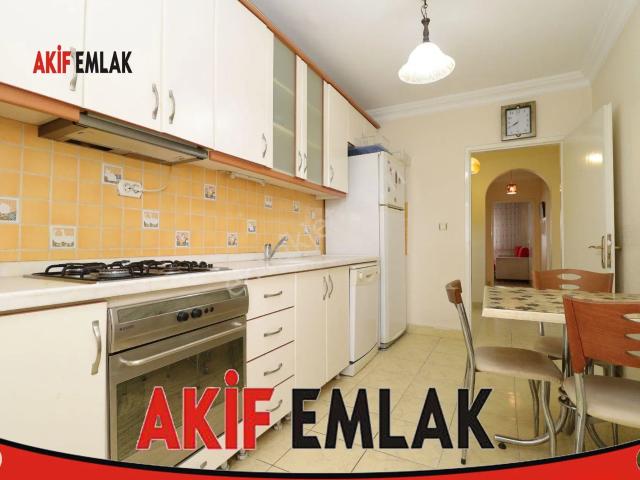 Akif'ten Banka Bloklarında 2+1 Asansörlü Site İçi Ara Kat Eşyalı Kiralık