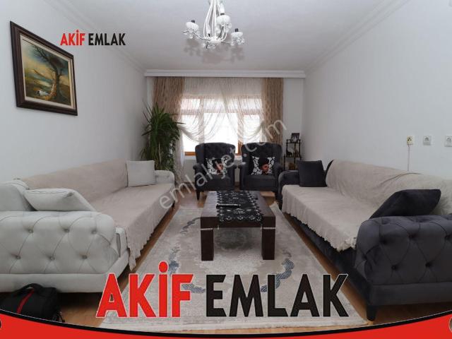 Akif'ten Elvankent Topçu'da Katta Ön Cephe Geniş 2+1 Satılık Daire