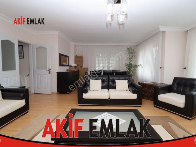 Akif'ten Elvankent Ayyıldız'da Siteiçi Asansörlü Yapılı 3+1 Satılık Daire