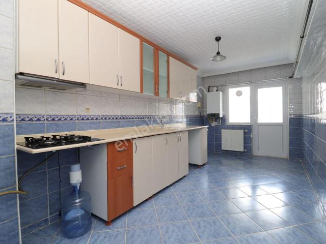 Akif'ten Topçu'da 3+1 Asansörlü Geniş 14.cadde Yakını D/b Cephe Kiralık Daire